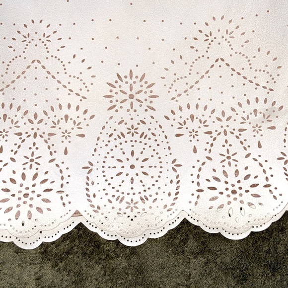 Forever 22 Cream Ivory Vegan Leather Mini Skirt Laser Cutouts Scalloped Hem Sz12 - Picture 5 of 15